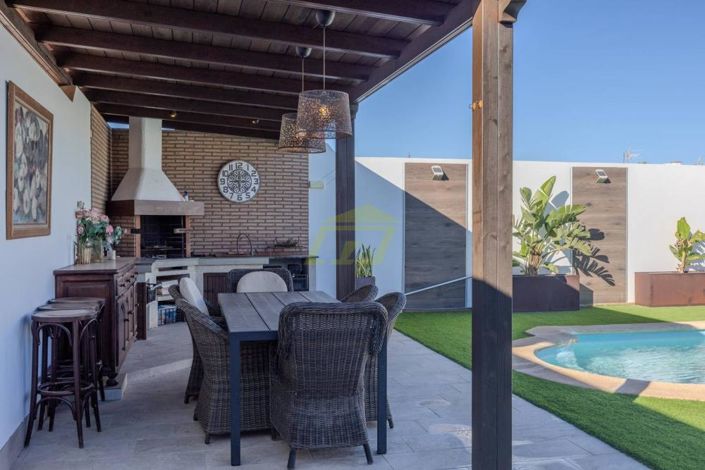 Image No.24-3 Bed Villa for sale