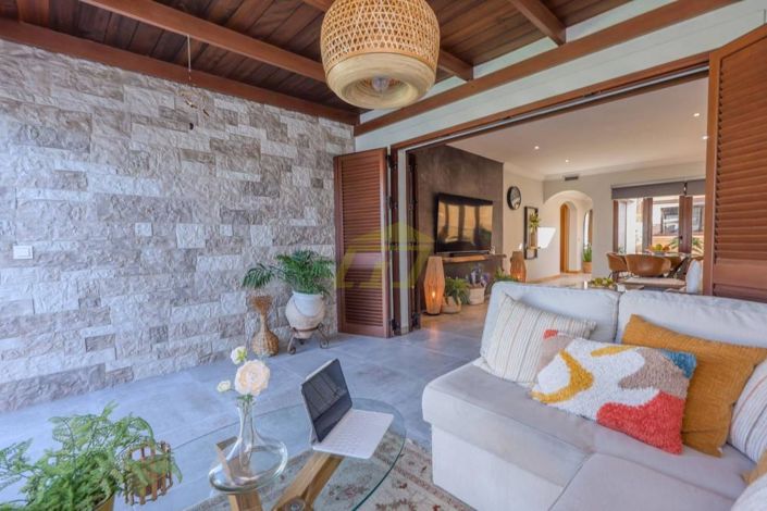 Image No.9-3 Bed Villa for sale