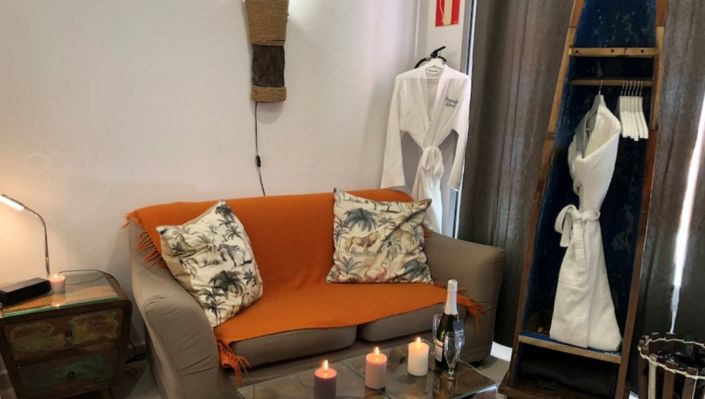 Image No.2-1 Bed Commercial for sale