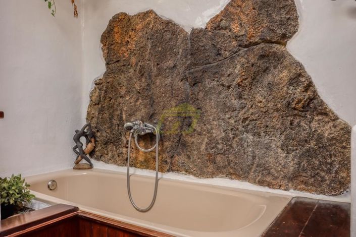 Image No.18-4 Bed Villa for sale