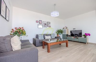 Luxury 3 bedroom villa with private pool in Costa Teguise