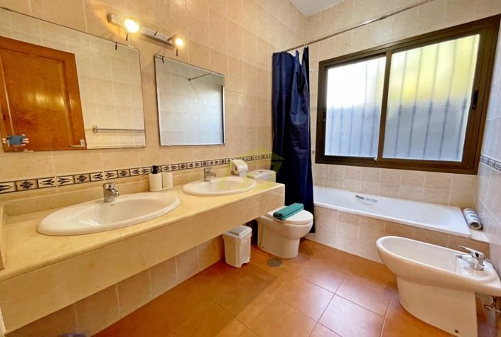 Image No.9-3 Bed Villa for sale