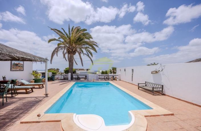 Image No.22-3 Bed Villa for sale