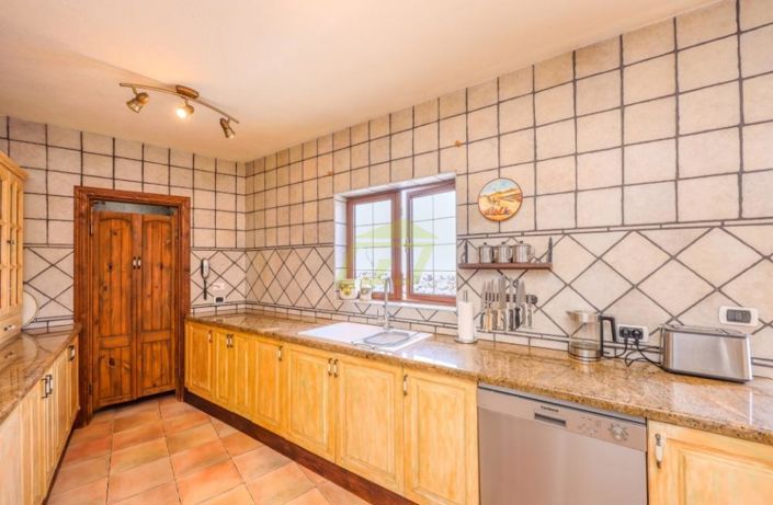 Image No.5-3 Bed Villa for sale