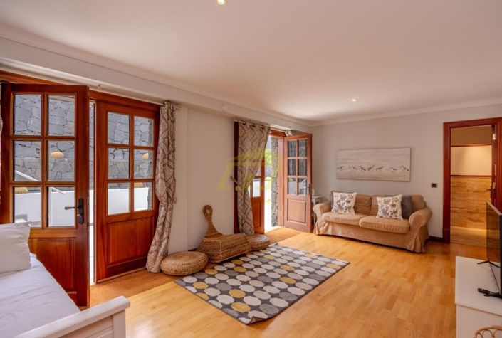 Image No.19-5 Bed Villa for sale