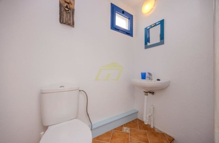 Image No.8-3 Bed Villa for sale