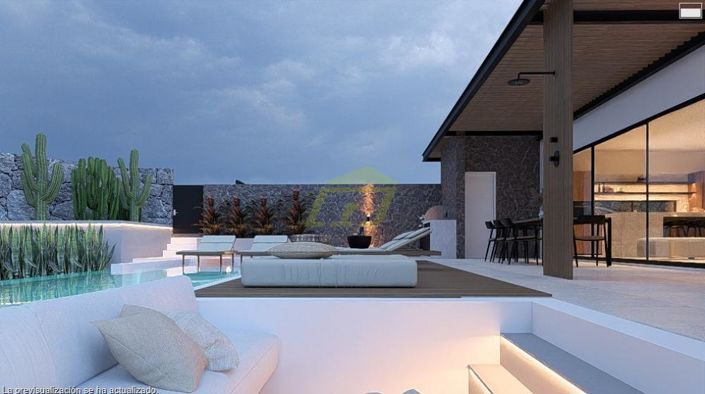 Image No.7-5 Bed Property for sale