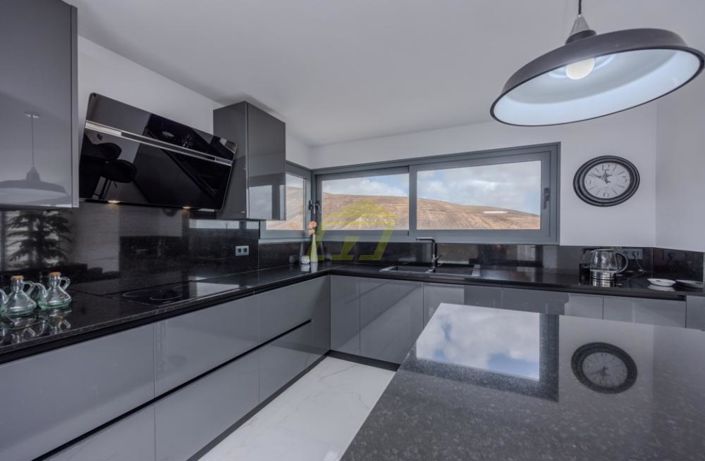 Image No.23-3 Bed Villa for sale