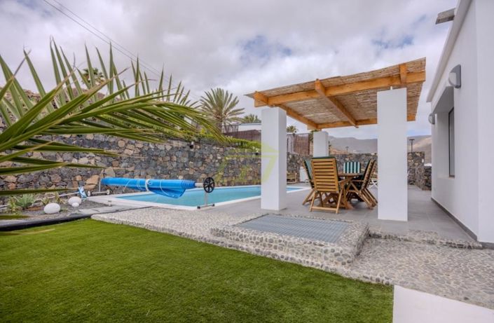 Image No.29-3 Bed Villa for sale