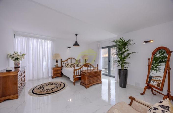 Image No.6-3 Bed Villa for sale