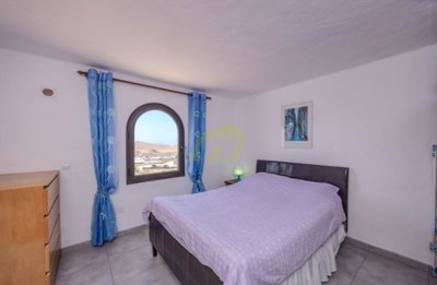 Great versatile villa with mountain and sea views and private pool in Nazaret