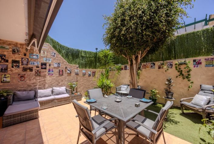 Image No.1-3 Bed Villa for sale