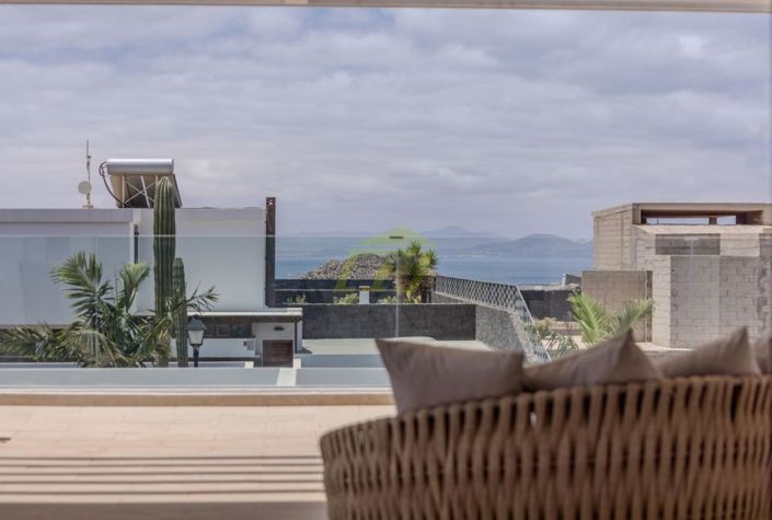 Image No.25-7 Bed Villa for sale