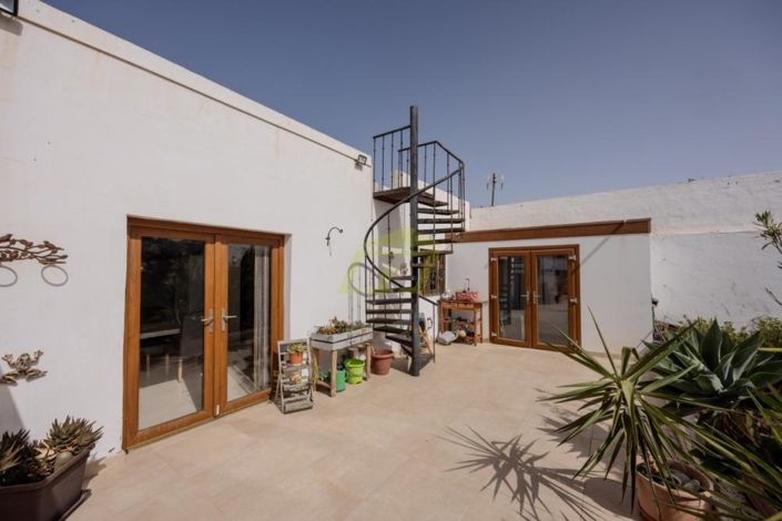 Image No.26-2 Bed Villa for sale