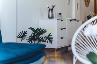 Recently refurbished apartment just a stones throw from the beach