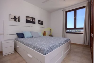 Detached 3 bedroom home in gated community, short stroll to the promenade in Playa Blanca