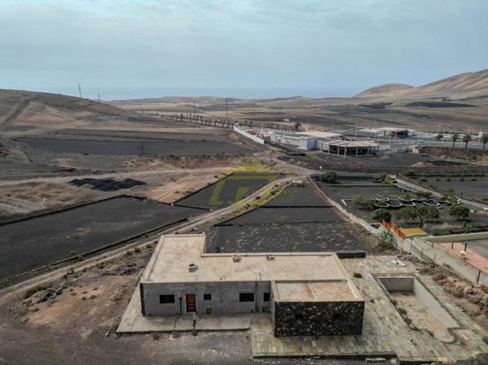 Image No.12-3 Bed Villa for sale