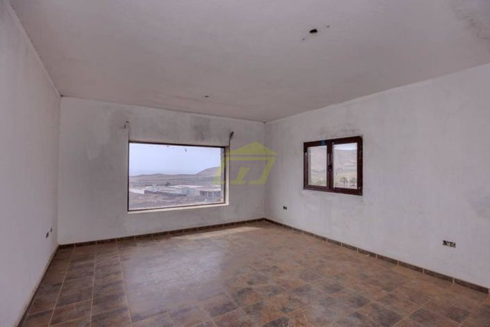 Image No.3-3 Bed Villa for sale