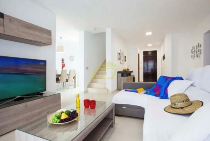 Image No.2-4 Bed Villa for sale