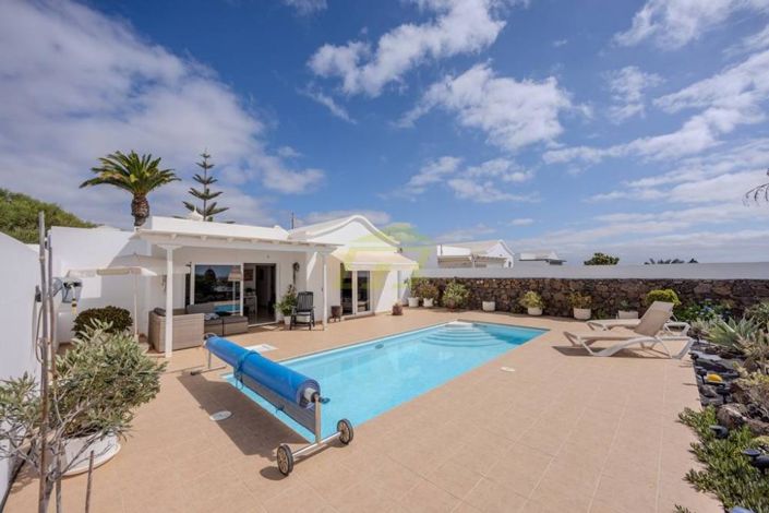 Image No.1-3 Bed Bungalow for sale