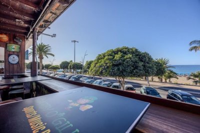 Rare opportunity to run your own frontline positioned bar in Puerto del Carmen