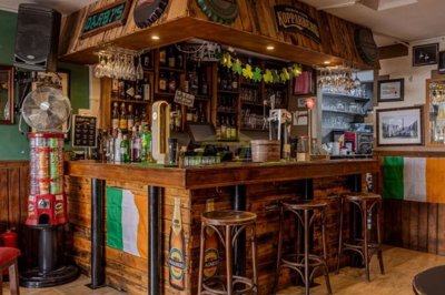 Rare opportunity to run your own frontline positioned bar in Puerto del Carmen