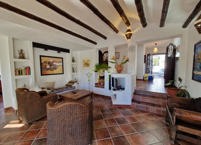 Image No.5-3 Bed Villa for sale