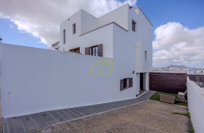 Image No.23-5 Bed Villa for sale