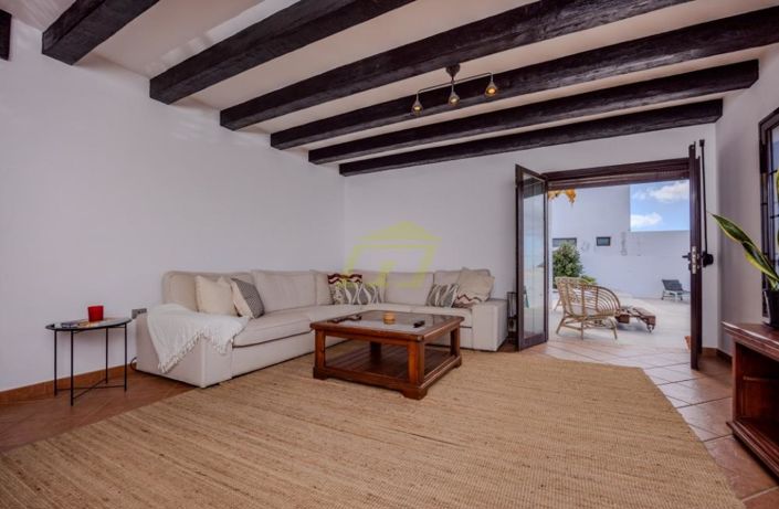 Image No.9-5 Bed Villa for sale