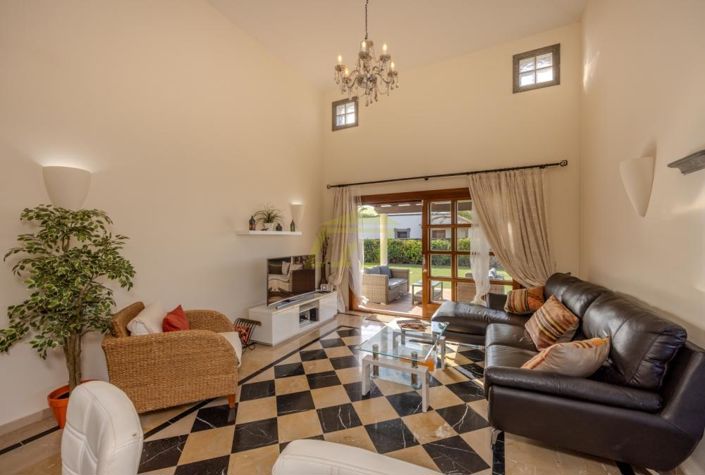 Image No.2-2 Bed Villa for sale