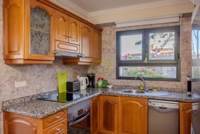 Charming 2 bedroom home with mature gardens and pool in Playa Blanca