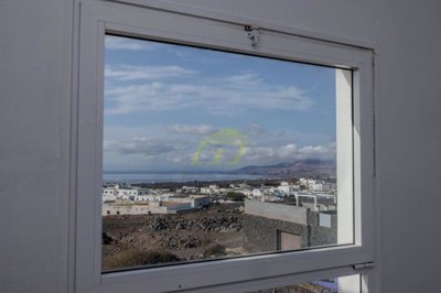 Charming 3 Bed Duplex with Sea & Mountain Views in Tías