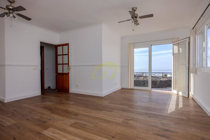 Image No.3-3 Bed Villa for sale