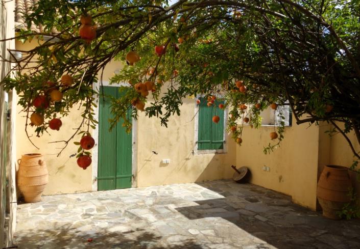 Image No.9-10 Bed Village House for sale