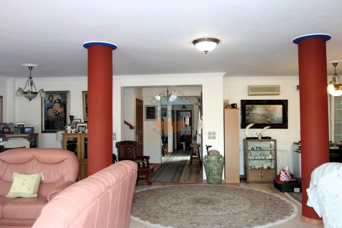 Image No.12-5 Bed Apartment for sale