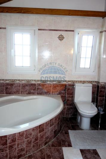 Image No.55-5 Bed Apartment for sale