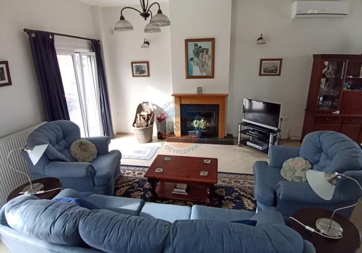 Image No.8-3 Bed House for sale