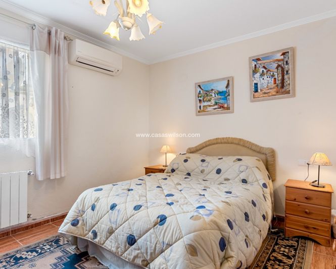 Image No.23-4 Bed Villa for sale