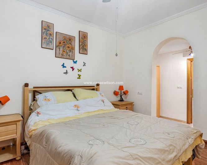 Image No.27-4 Bed Villa for sale