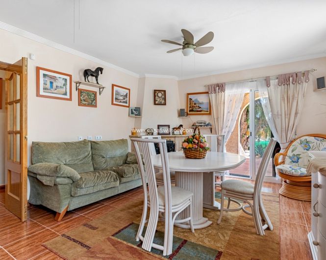 Image No.31-4 Bed Villa for sale