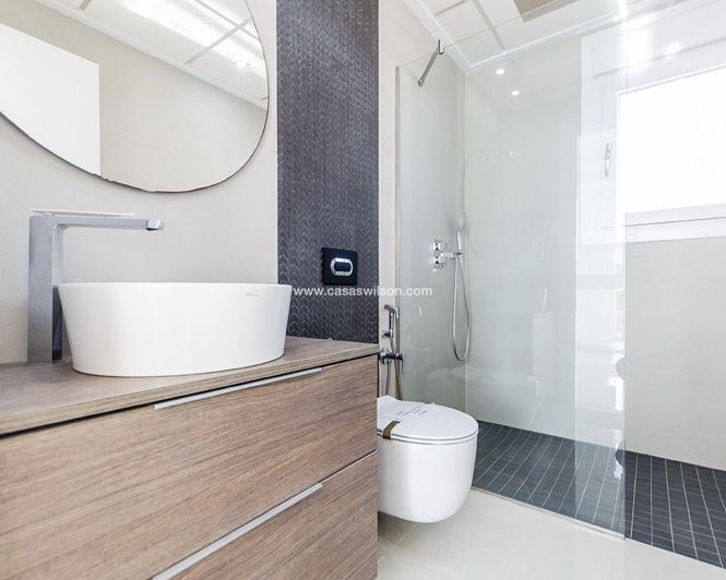 Image No.29-3 Bed Villa for sale