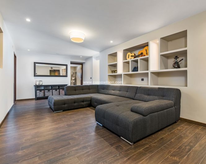 Image No.20-4 Bed Villa for sale