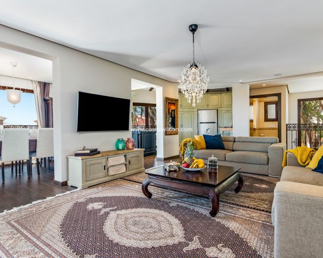 Image No.4-4 Bed Villa for sale