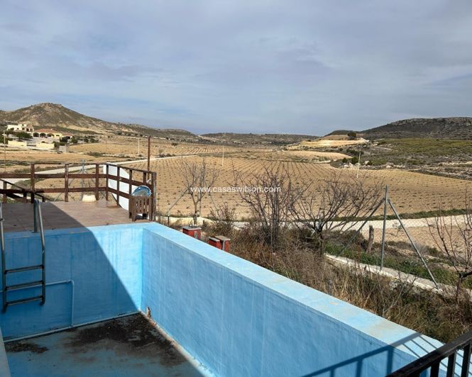 Image No.3-6 Bed Property for sale