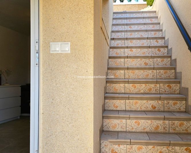 Image No.15-4 Bed Villa for sale