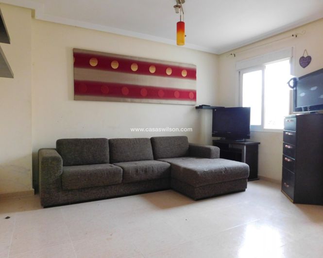 Image No.2-3 Bed Villa for sale