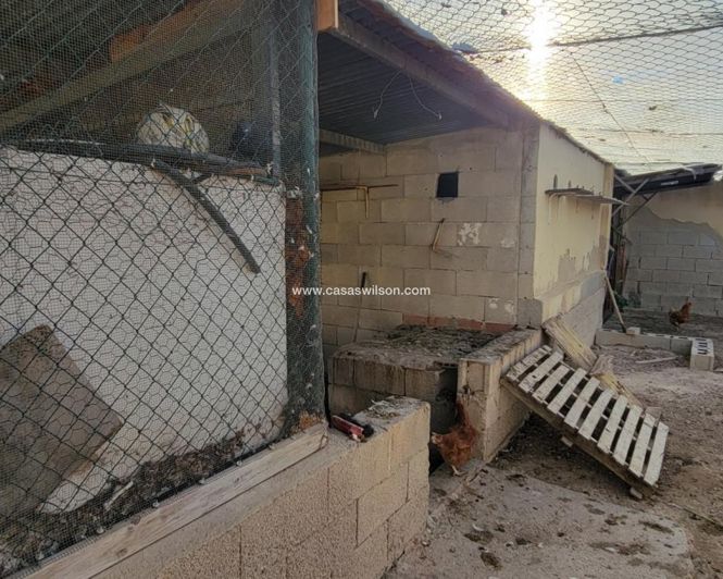 Image No.18-1 Bed Property for sale