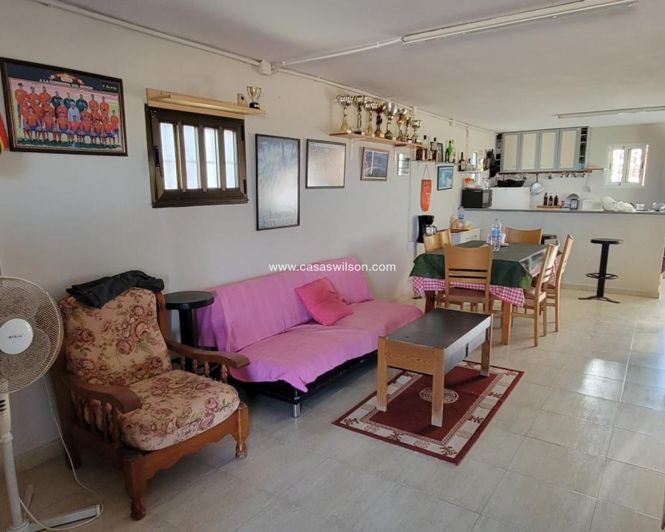 Image No.9-1 Bed Property for sale