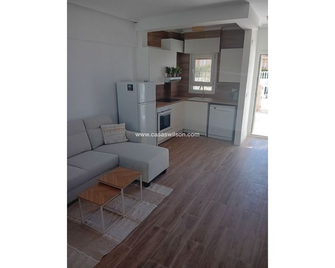 Image No.4-2 Bed Townhouse for sale