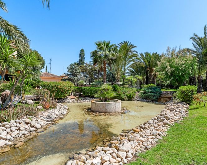 Image No.18-5 Bed Villa for sale